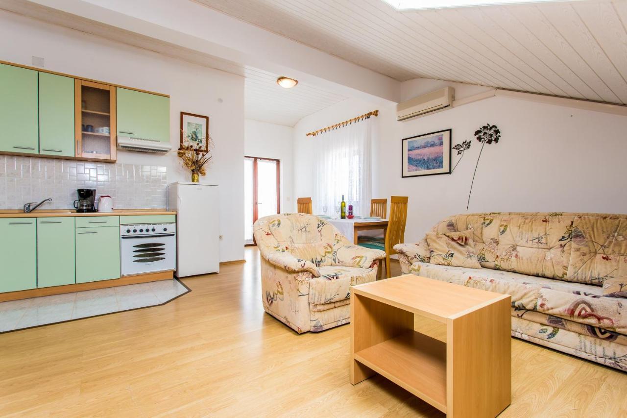 Guest House Lavanda 4 ニヴィーチェ エクステリア 写真