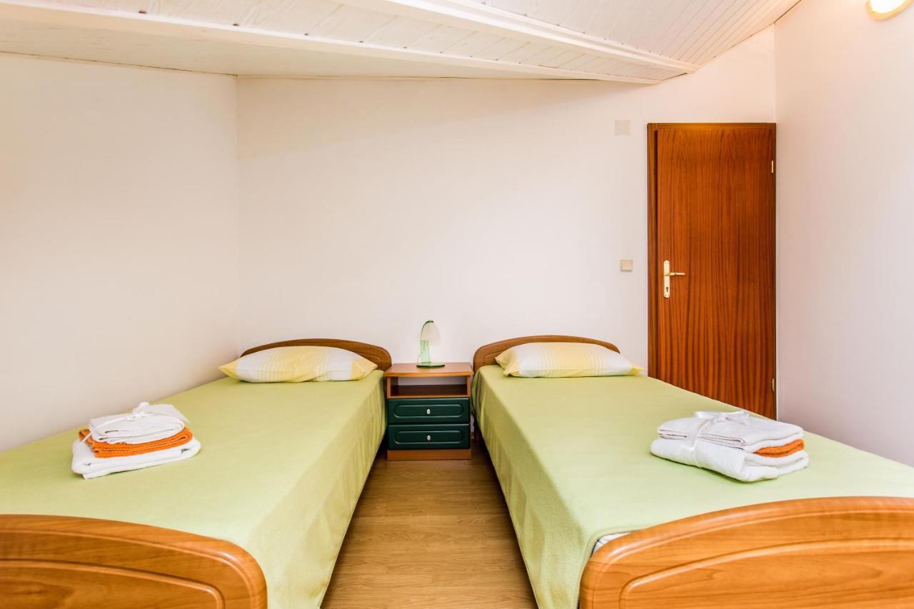 Guest House Lavanda 4 ニヴィーチェ エクステリア 写真